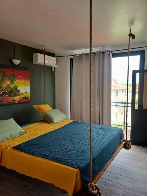 Reve Suspendu T2 Balcon Et Lit Suspendu Apartment Fort-de-France